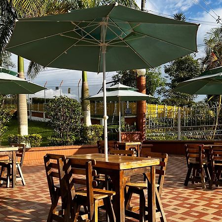 Hotel Casa Confort Санта-Роса-де-Кабаль Экстерьер фото