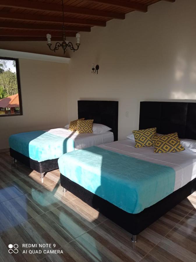Hotel Casa Confort Санта-Роса-де-Кабаль Экстерьер фото