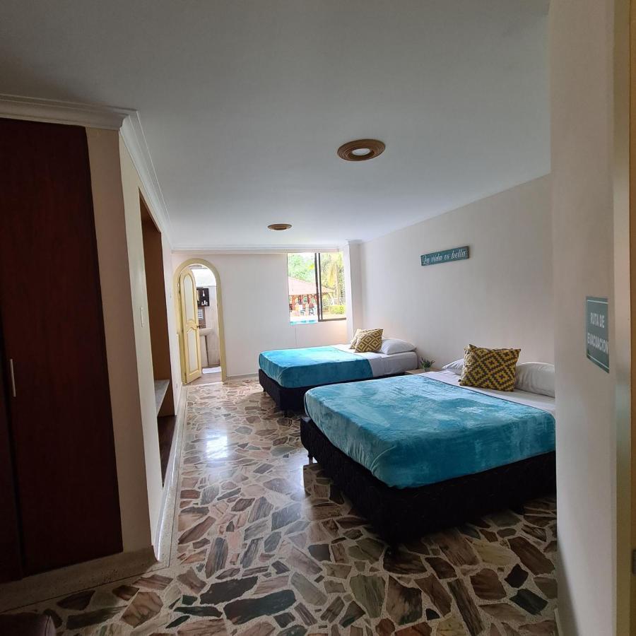 Hotel Casa Confort Санта-Роса-де-Кабаль Экстерьер фото