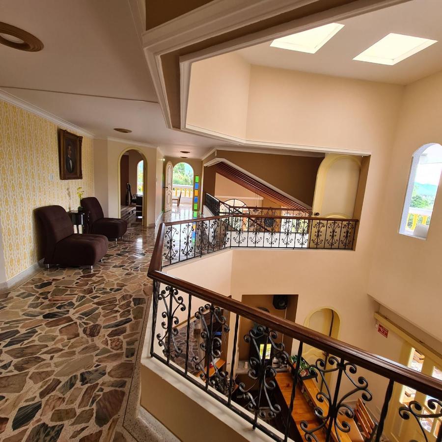Hotel Casa Confort Санта-Роса-де-Кабаль Экстерьер фото