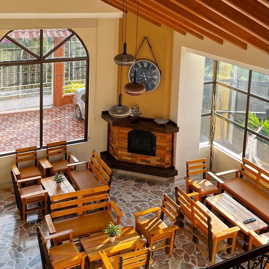 Hotel Casa Confort Санта-Роса-де-Кабаль Экстерьер фото